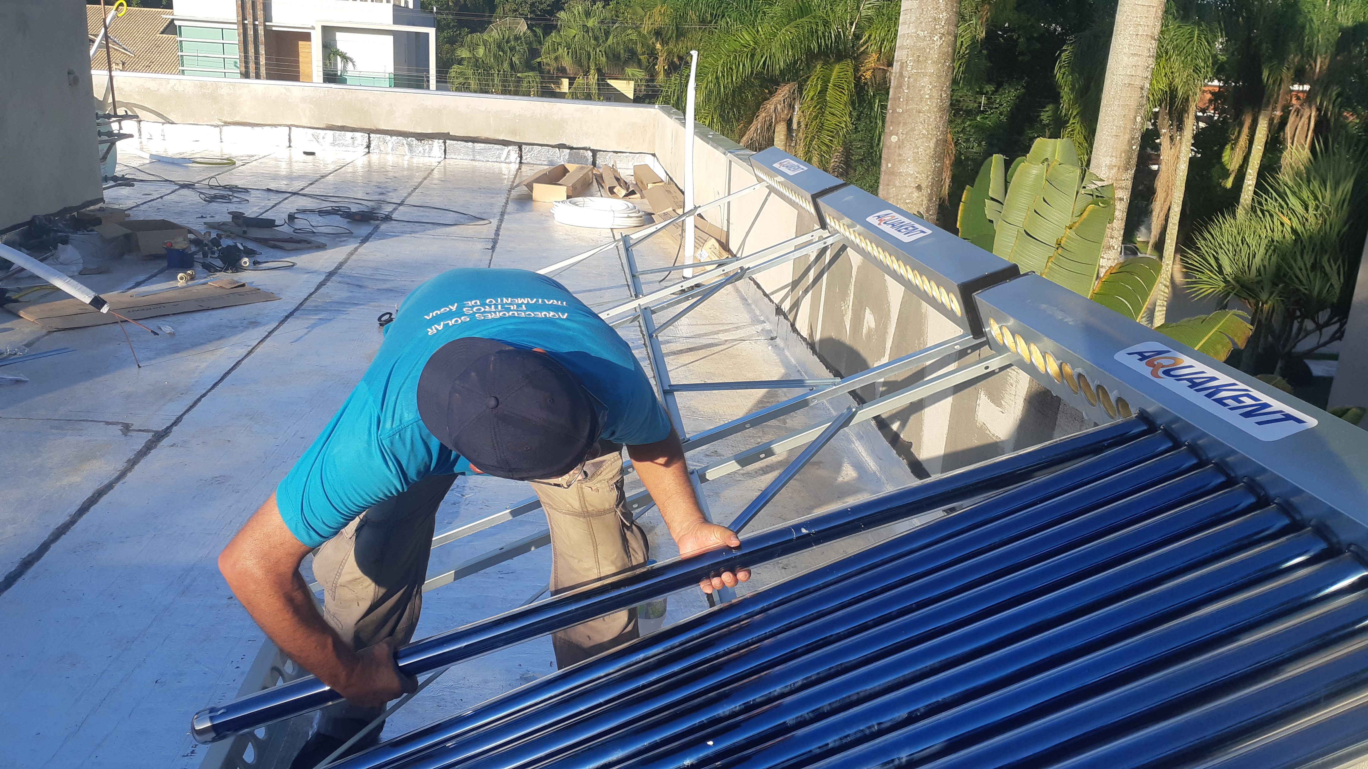 Coletor Solar a Vácuo - A Água Nova Filtros e AguecedoresColetor Solar a Vácuo - A Água Nova Filtros e Aguecedores