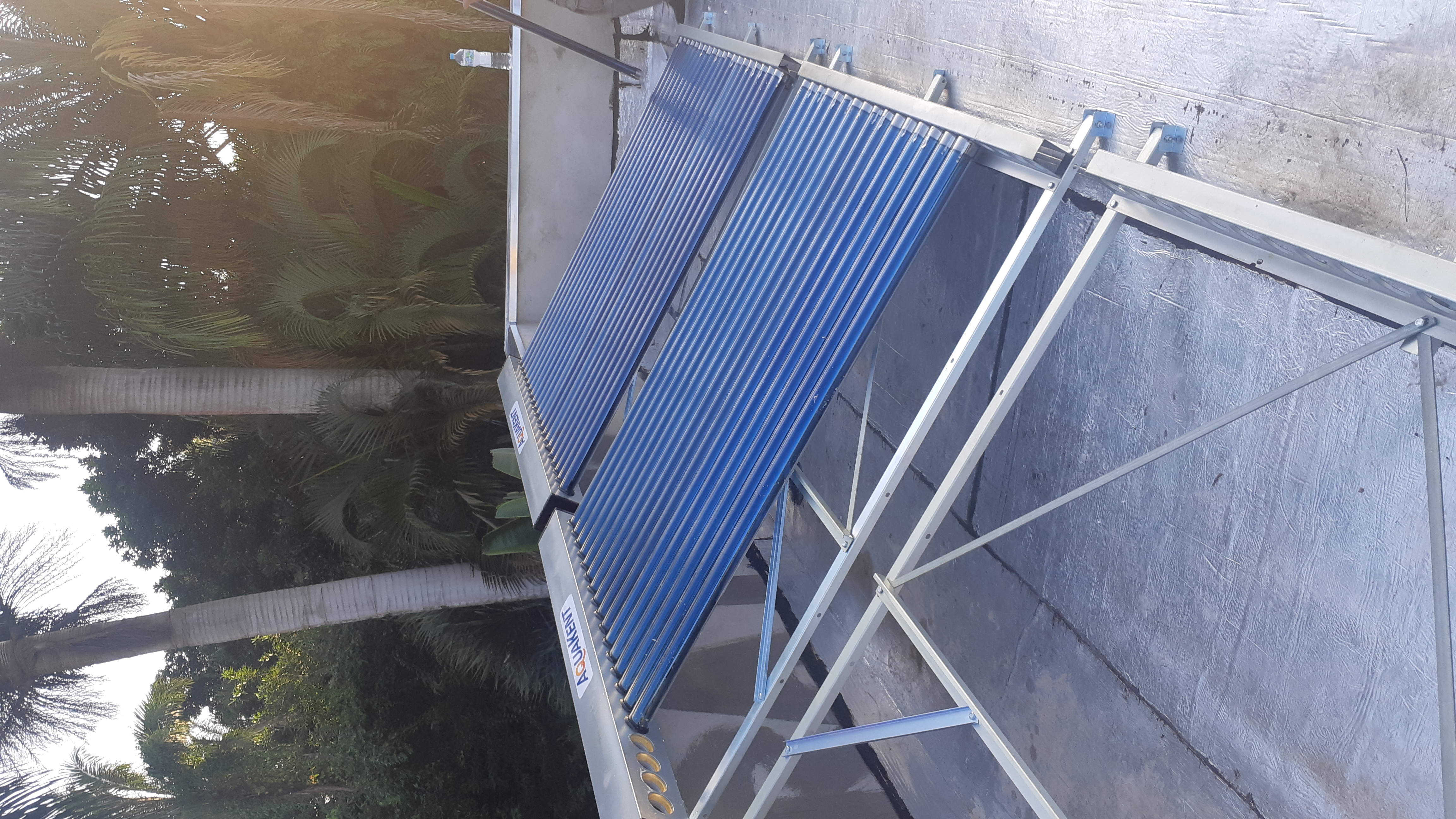 Coletor Solar a Vácuo - A Água Nova Filtros e AguecedoresColetor Solar a Vácuo - A Água Nova Filtros e Aguecedores